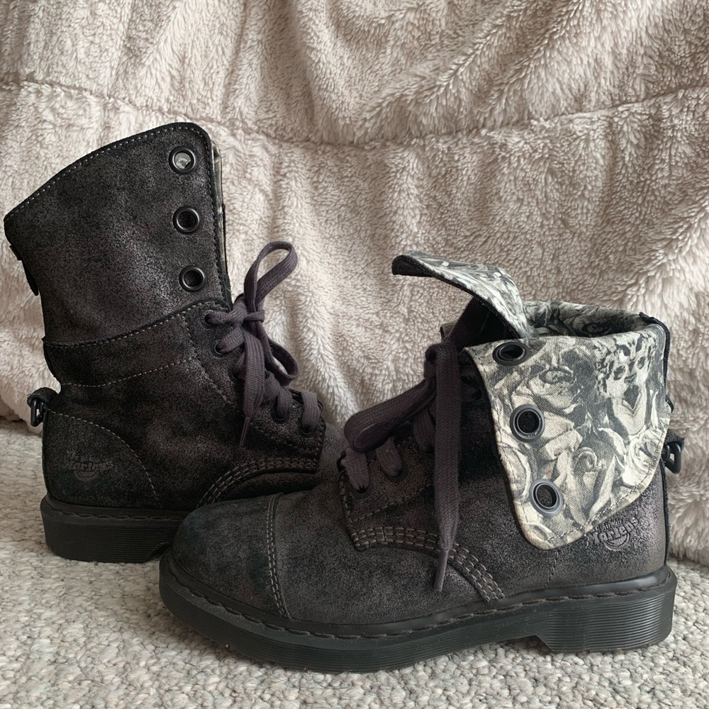 Dr. Martens Triumph Boot